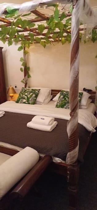 Number 8 Apartment เลเดน ภายนอก รูปภาพ